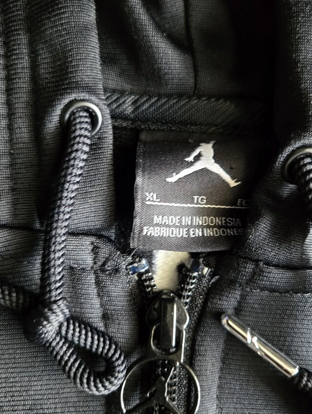 Nike MICHAEL JORDAN No. 23 CHICAGO BULLS Zippered XL Warm-Up Jacket BLACK